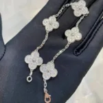 [Eternal Jewelry]CLOVER 5 MOTIFS  DIAMOND BRACELET SILVER - Image 6