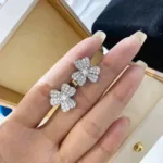 [Eternal Jewelry]CLOVER COMOS DIAMOND EARRINGS SILVER - Image 9