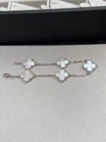 [Eternal Jewelry]CLOVER SILVER MOP 5 MOTIF BRACELET - Image 4