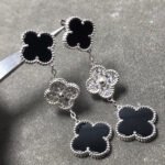[Eternal Jewelry]CLOVER 3 MOTIF DIAMOND ONYX SILVER EARRINGS - Image 3