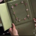 [Eternal Jewellery] Pink Necklace with Ten Clover Designs - Image 2