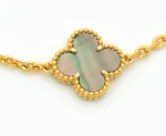 [Eternal Jewelry]CLOVER 5 MOTIF GRAY MOP DIAMOND BRACELET - Image 4