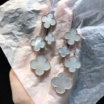 [Eternal Jewelry]CLOVER EARRINGS WHITE MOP 4 MOTIFS SILVER - Image 2