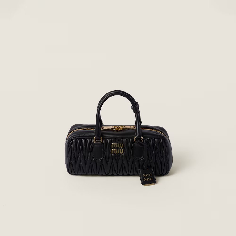 8c6b83170171f59d7e1238f87109a1bf.jpg Arcadie Matelassé Large Soft Lamb Leather Handbag Black - Image 1