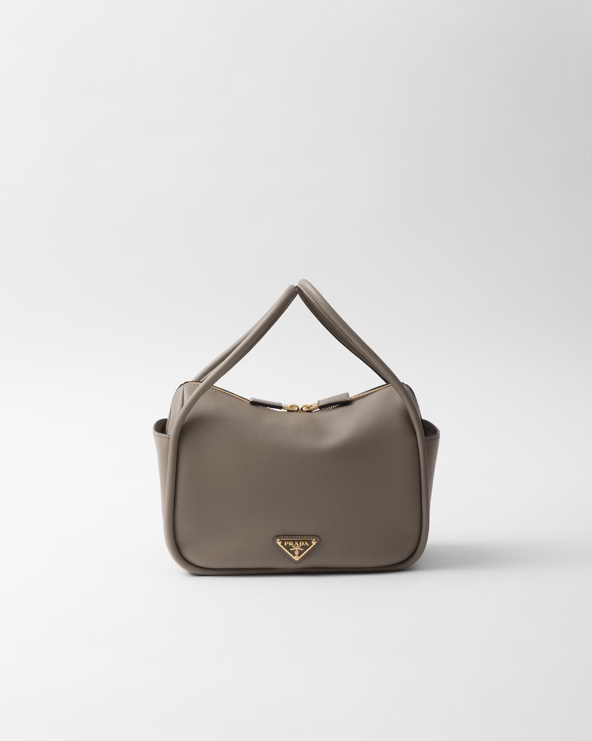 9437561bbbc902cf72c5e69b25d28353.jpg Prada Darling Leather Handbag - Image 1