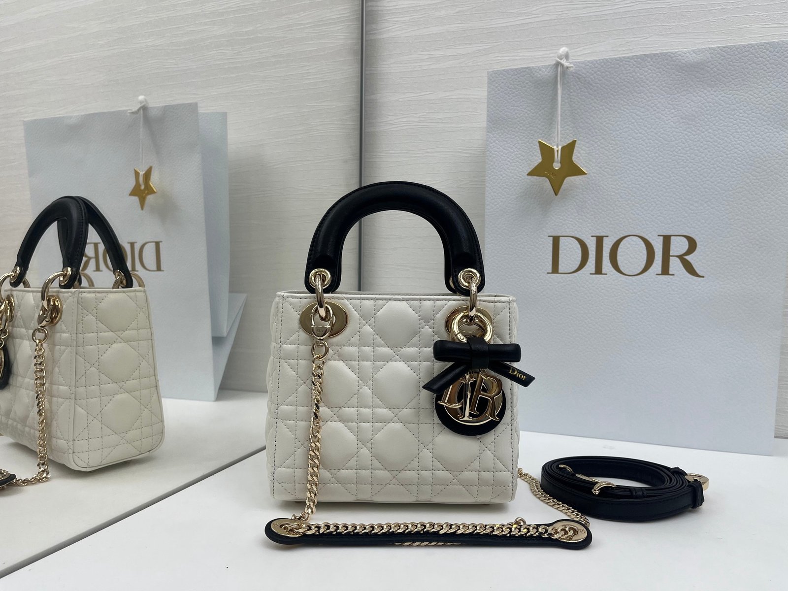 IMG_9945(1) DIOR - Image 1