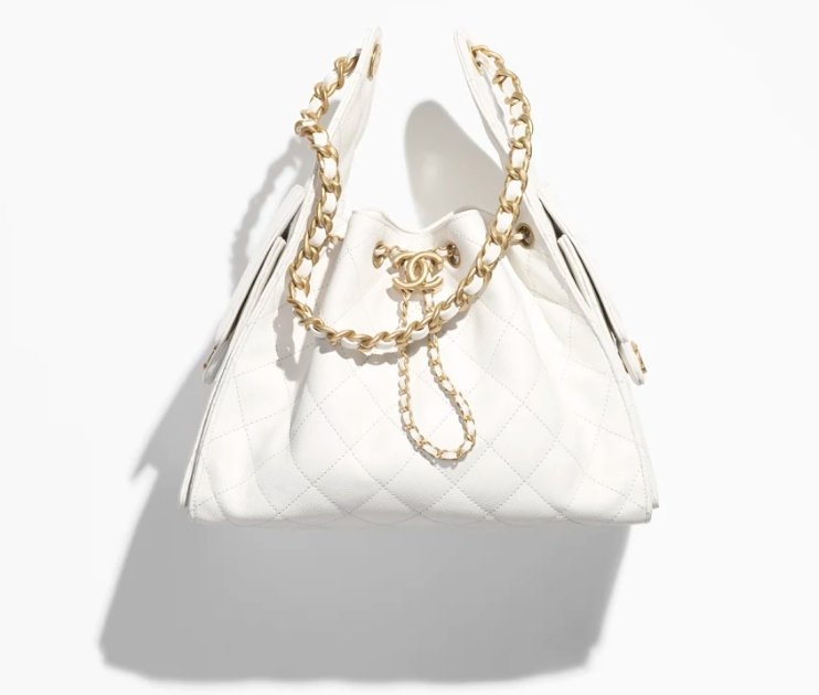 a02aedccb38ecf4b0a5fc34aaf6001c7.jpg CHANEL 25 small handbag - Image 1