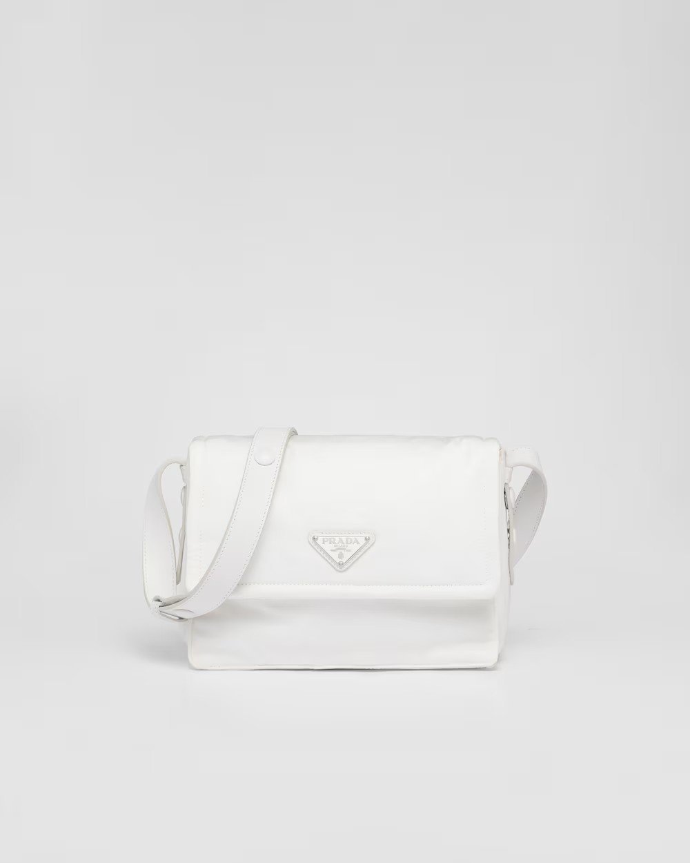 ae11fc4f87cdc8a0592c4c1a7b23dd9b.jpg Small-filled Re-Nylon shoulder bag white - Image 1