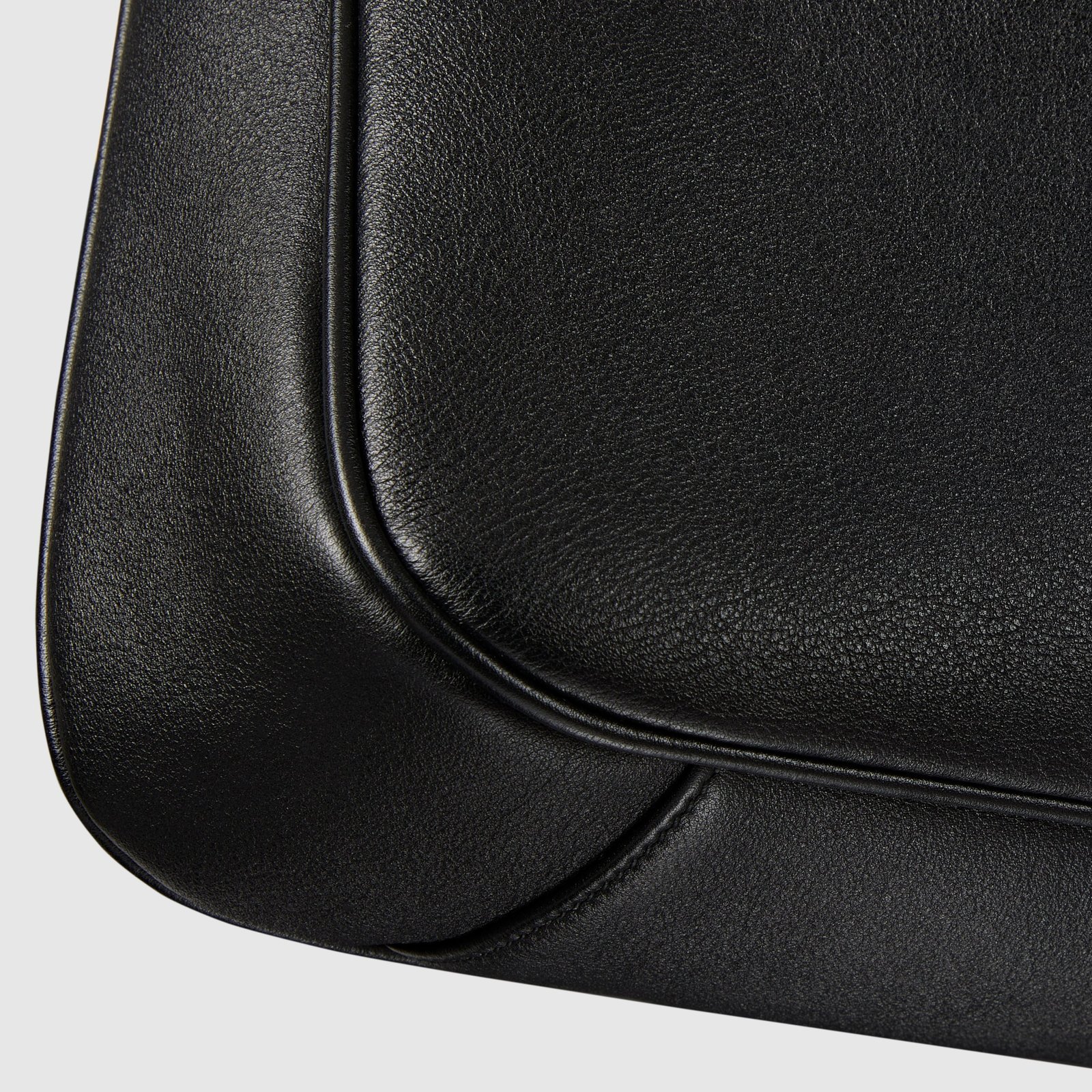 be1888af1e5dfc9fc198f841d94b0a69.jpg SAC À ÉPAULE GUCCI DIANA TAILLE MOYENNE - Image 1